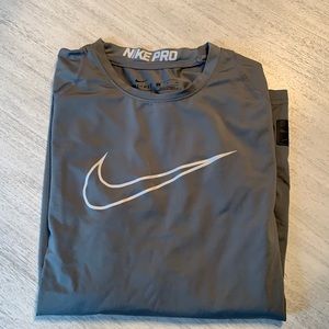 Boys Nike gray sports dri-fit athletic shirt